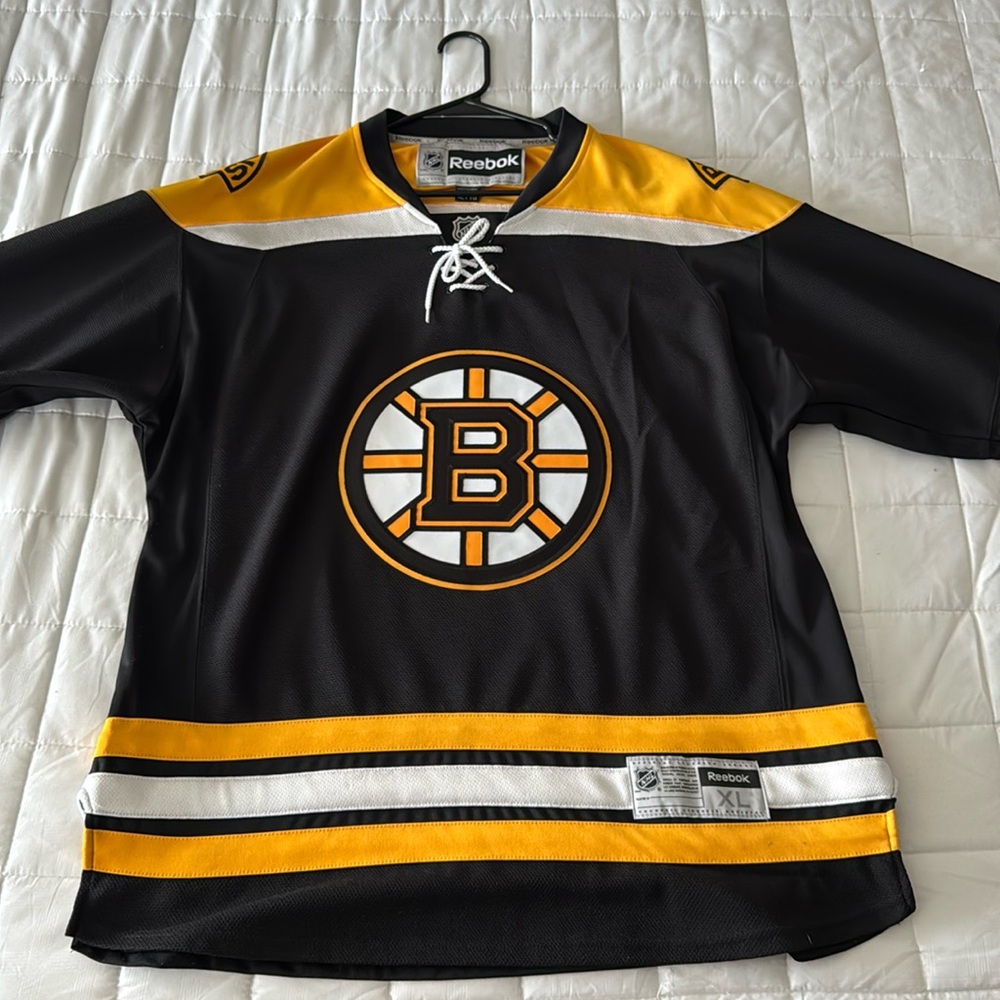 Reebok Boston Bruins Mens Premier Home Jersey – Black